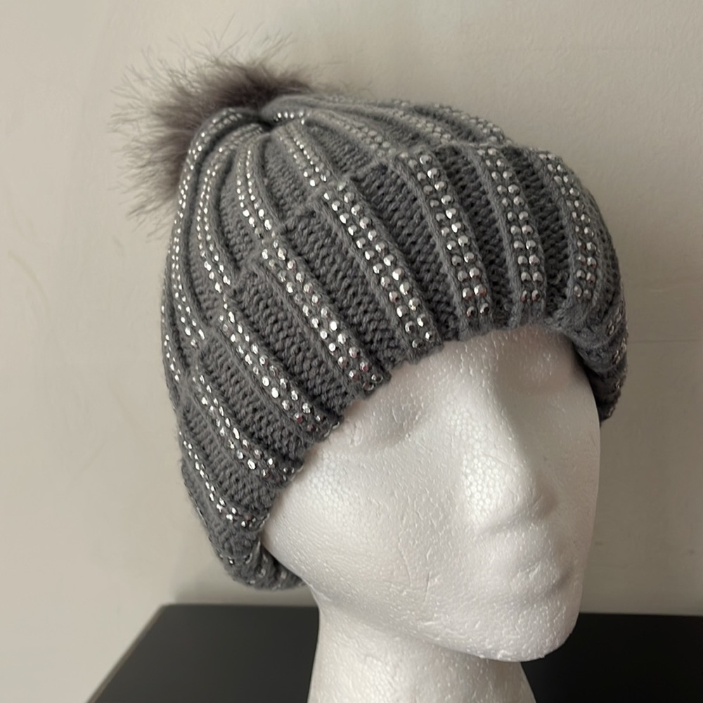 Two Isaac Mizrahi live gray and pink beaded winter hats with pom-pom - Picture 10 of 11
